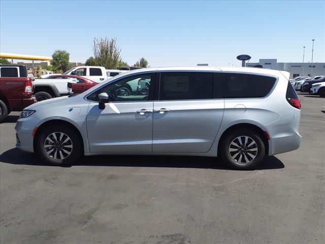 2023 Chrysler Pacifica Plug-In Hybrid PACIFICA PLUG-IN HYBRID TOURING L