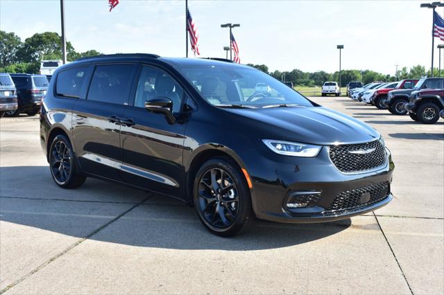 2023 Chrysler Pacifica PACIFICA LIMITED