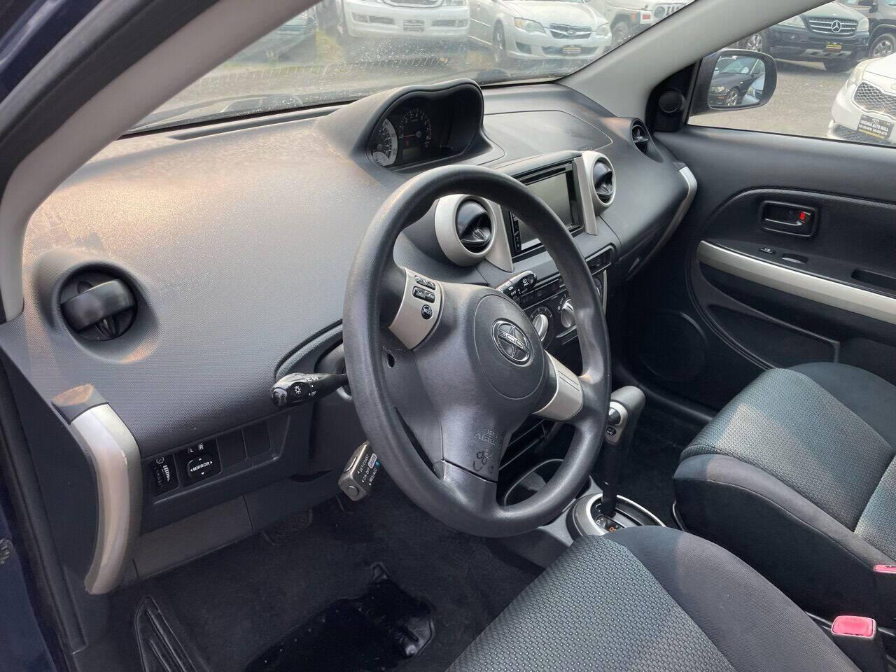 2006 Scion xA Base