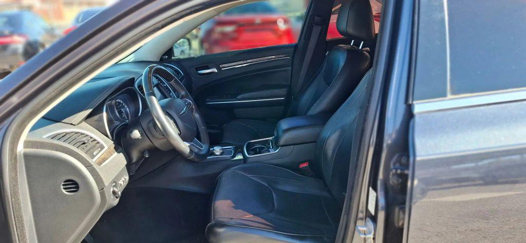 2016 Chrysler 300 300C