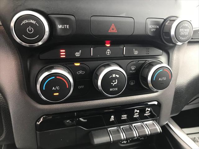 2019 Ram 1500 Big Horn/Lone Star Crew Cab 4x4 5'7" Box