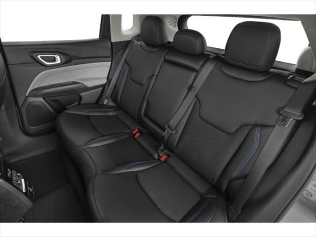 2023 Jeep Compass COMPASS LATITUDE 4X4