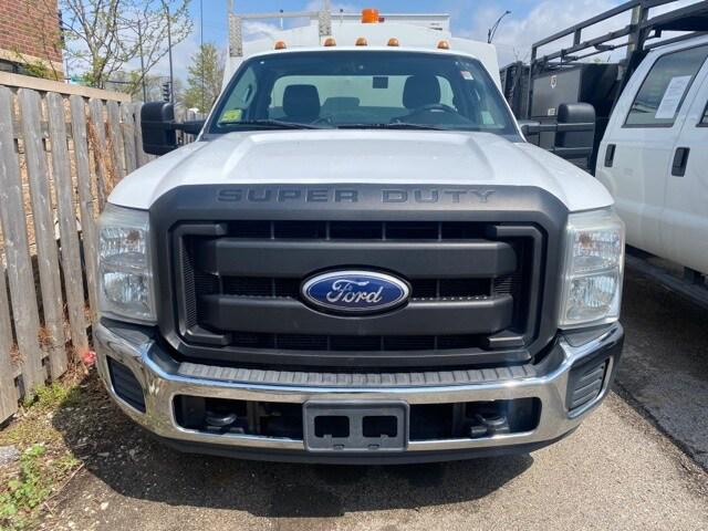 2011 Ford F-350 Chassis XL