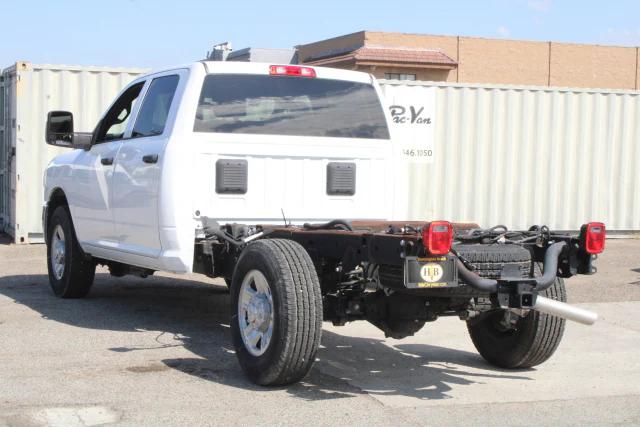 2023 RAM Ram 2500 RAM 2500 TRADESMAN CREW CAB 4X2 8 BOX 2023 RAM Ram 2500 RAM 2500 TRADESMAN CREW CAB 4X2 8 BOX