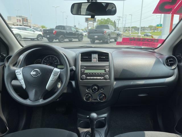 2015 Nissan Versa 1.6 S+