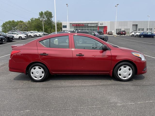 2015 Nissan Versa 1.6 S+