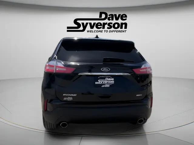 2020 Ford Edge SE