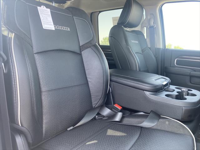 2023 RAM Ram 3500 RAM 3500 LARAMIE CREW CAB 4X4 8 BOX