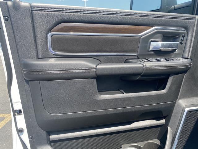 2023 RAM Ram 3500 RAM 3500 LARAMIE CREW CAB 4X4 8 BOX