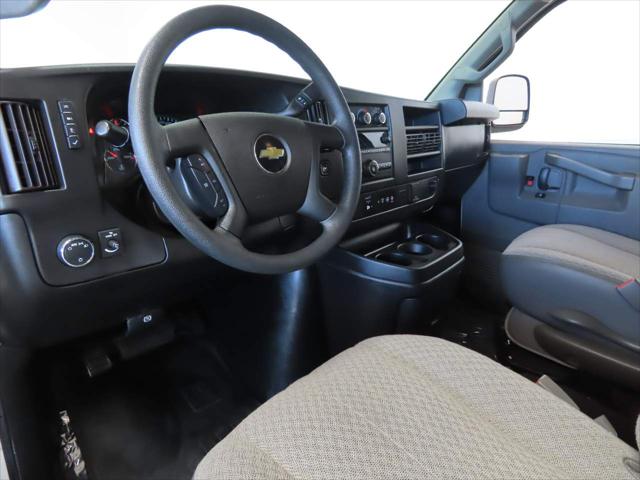 2020 Chevrolet Express Passenger RWD 3500 Extended Wheelbase LT