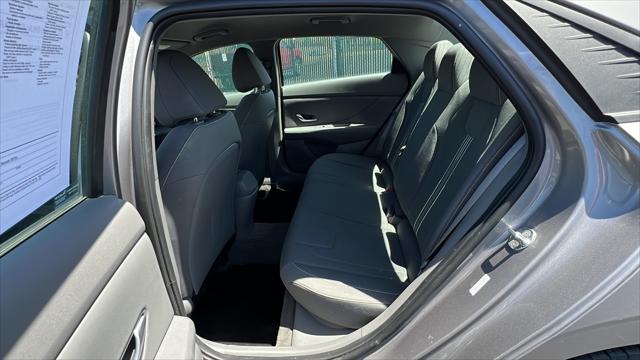 2022 Hyundai Elantra SEL