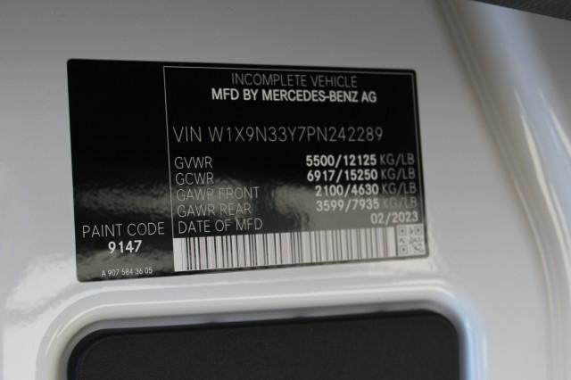 2000 Mercedes-Benz Sprinter 4500 Chassis Standard Roof 4-Cyl Diesel HO