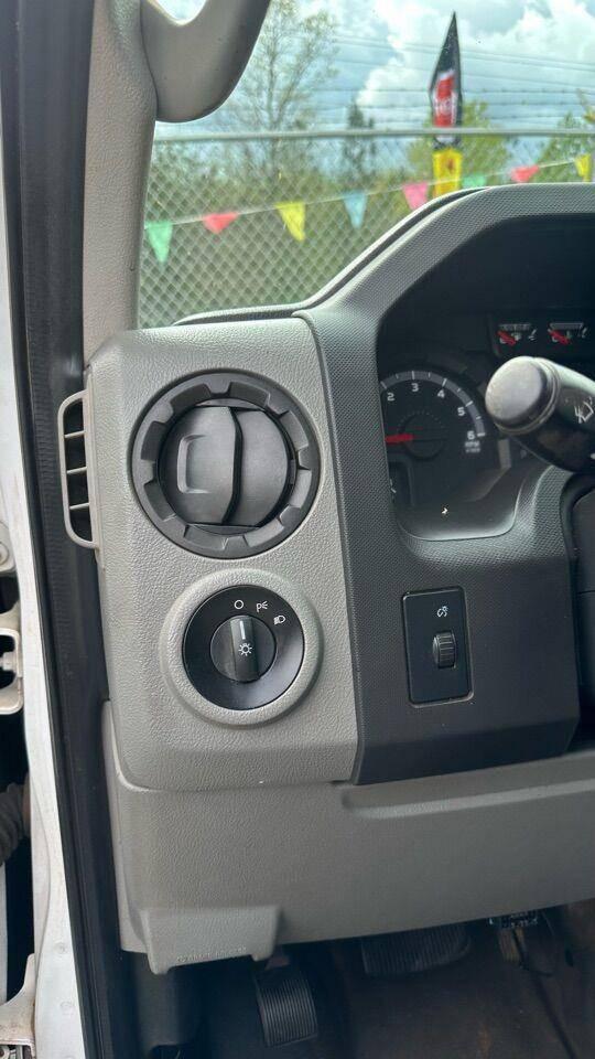 2013 Ford E-250 Recreational