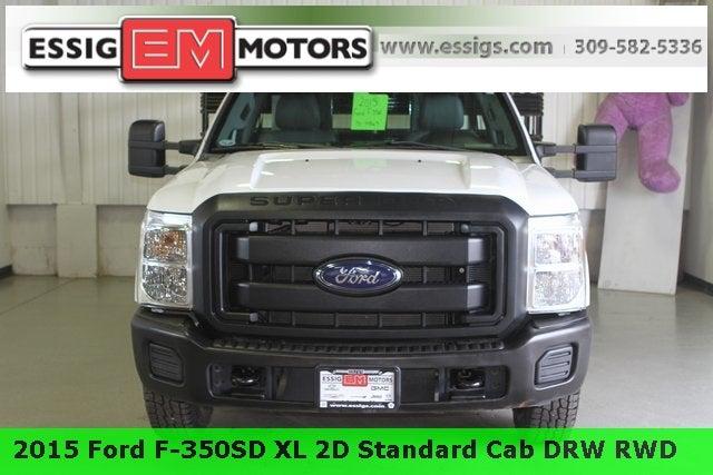 2015 Ford F-350 Chassis XL
