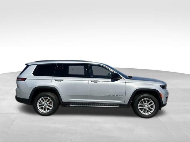 2022 Jeep Grand Cherokee L Laredo 4x4