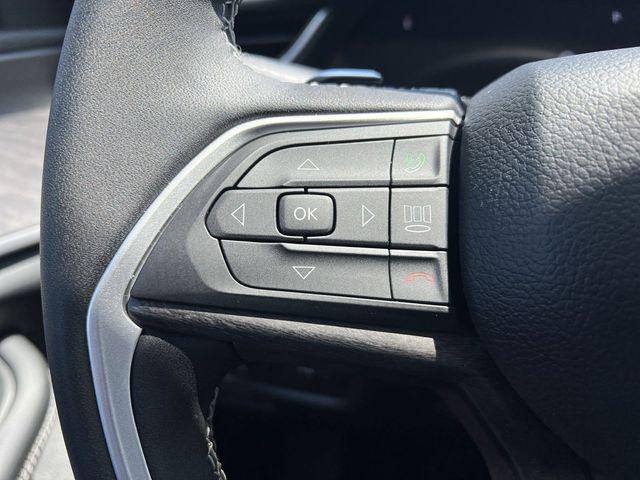2023 Jeep Grand Cherokee GRAND CHEROKEE L LIMITED 4X4