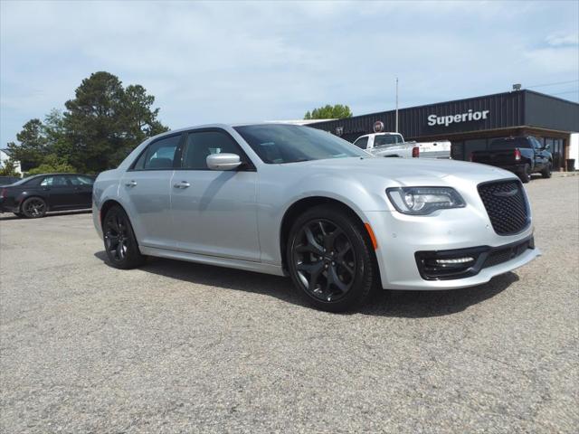 New 2023 Chrysler 300 Touring L Awd Specs 