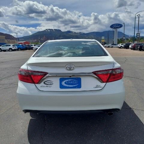 2016 Toyota Camry SE