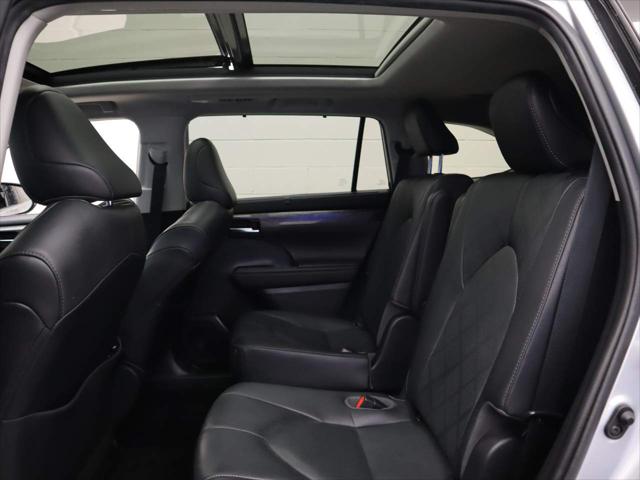 2020 Toyota Highlander Hybrid Platinum