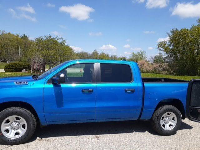 2023 RAM Ram 1500 RAM 1500 TRADESMAN CREW CAB 4X4 57 BOX