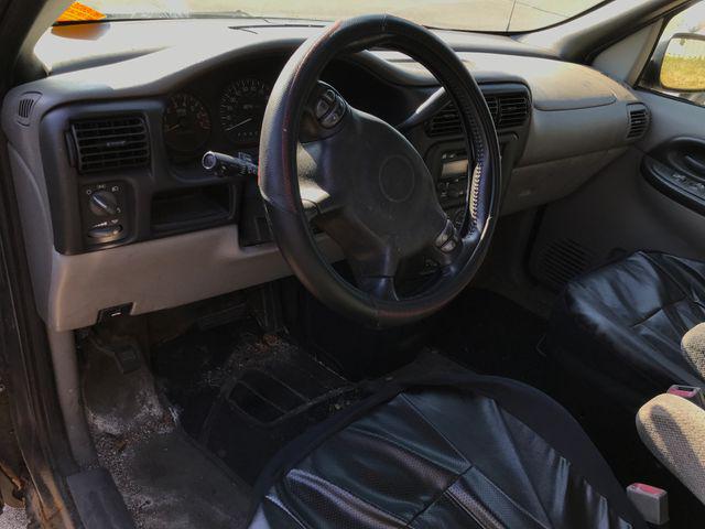 2004 Pontiac Montana M16 w/1SA Pkg.