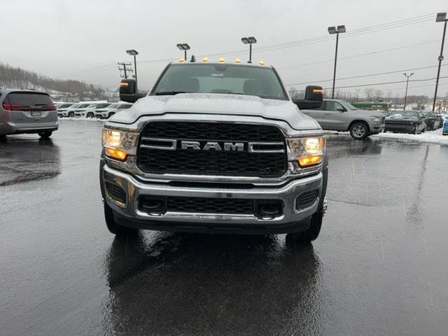 2023 RAM Ram 4500 Chassis Cab RAM 4500 TRADESMAN CHASSIS CREW CAB 4X2 84 CA