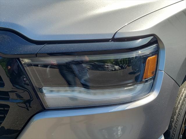 2020 RAM 1500 Big Horn Crew Cab 4x4 57 Box