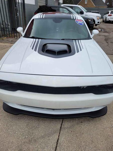 2015 Dodge Challenger SXT Plus or R/T Plus