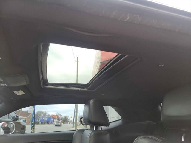 2015 Dodge Challenger SXT Plus or R/T Plus