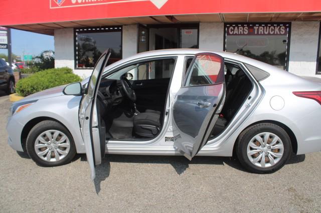 2019 Hyundai Accent SE