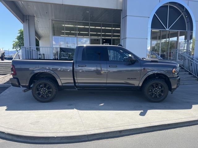 2022 RAM 3500 Limited Crew Cab 4x4 64 Box