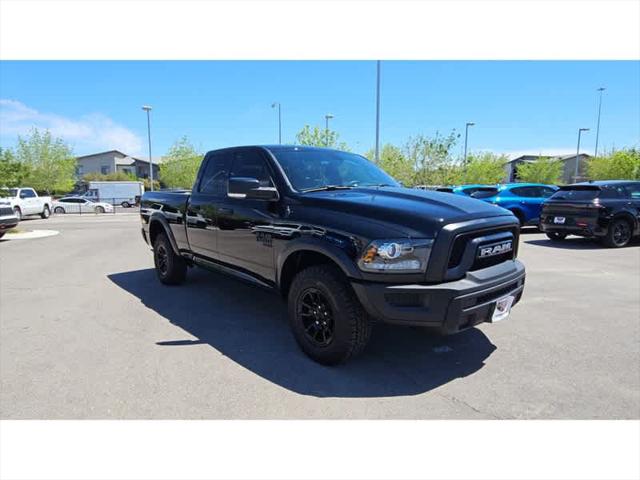 2023 RAM Ram 1500 Classic RAM 1500 CLASSIC WARLOCK QUAD CAB 4X4 64 BOX