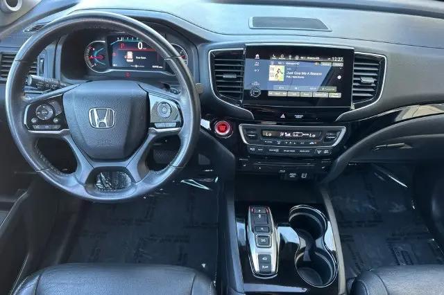 2020 Honda Pilot AWD Touring 8 Passenger