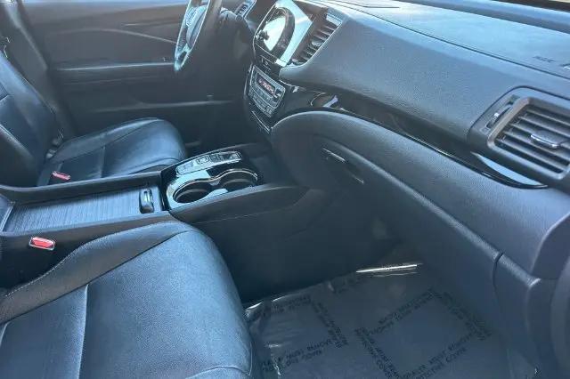 2020 Honda Pilot AWD Touring 8 Passenger