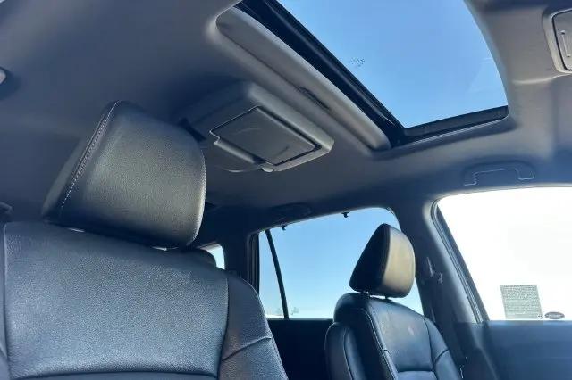 2020 Honda Pilot AWD Touring 8 Passenger