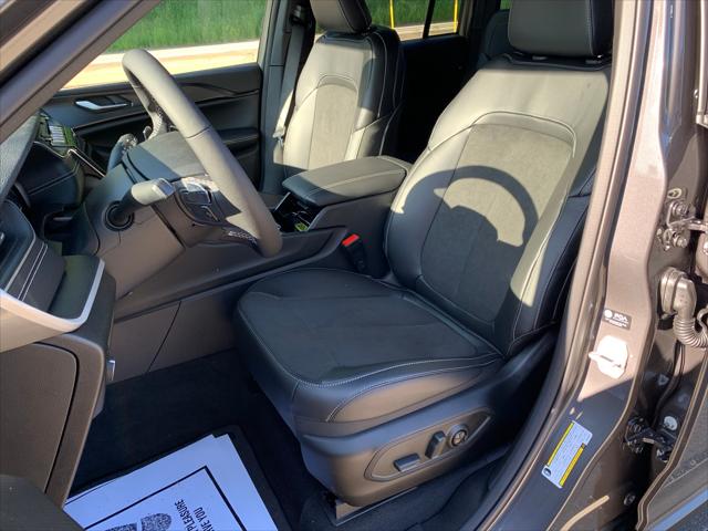 2023 Jeep Grand Cherokee GRAND CHEROKEE ALTITUDE 4X4