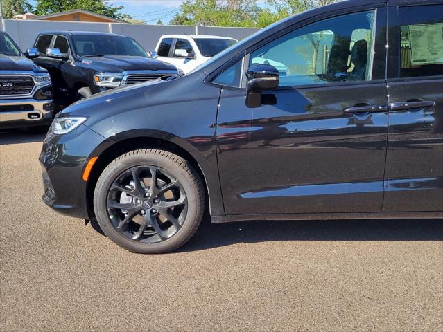 2023 Chrysler Pacifica PACIFICA LIMITED AWD