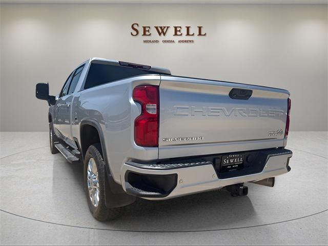 2022 Chevrolet Silverado 2500HD 4WD Crew Cab Standard Bed High Country