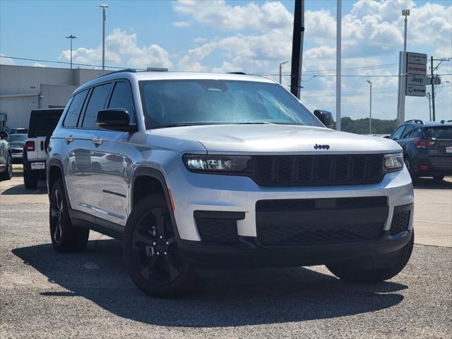 2023 Jeep Grand Cherokee GRAND CHEROKEE L ALTITUDE 4X4