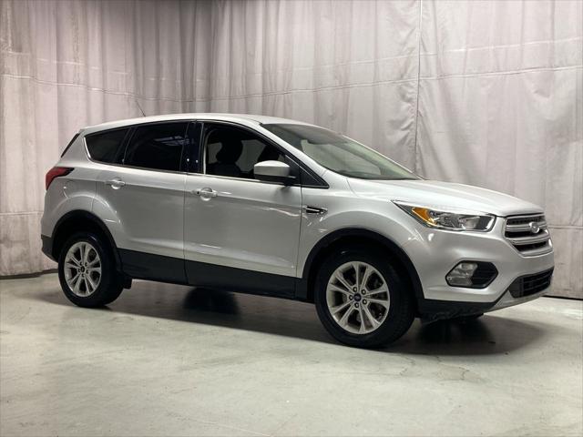 Silver 2019 Ford Escape SE, Image 0