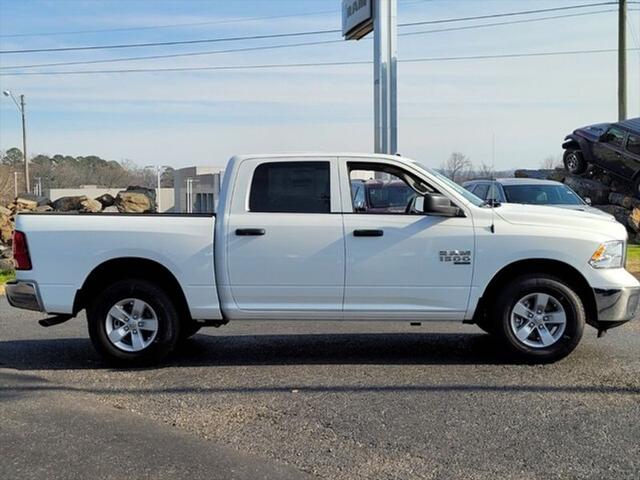 2023 RAM Ram 1500 Classic RAM 1500 CLASSIC TRADESMAN CREW CAB 4X4 57 BOX