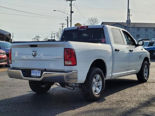 2023 RAM Ram 1500 Classic RAM 1500 CLASSIC TRADESMAN CREW CAB 4X4 57 BOX