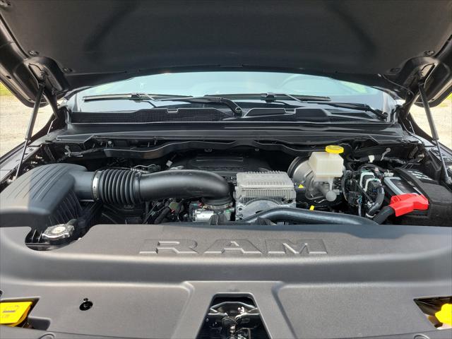 2023 RAM Ram 1500 RAM 1500 LARAMIE CREW CAB 4X4 64 BOX