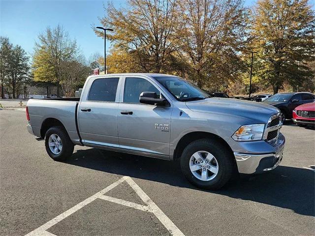 2023 RAM Ram 1500 Classic RAM 1500 CLASSIC TRADESMAN CREW CAB 4X4 57 BOX