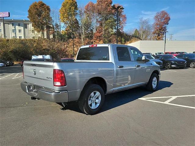 2023 RAM Ram 1500 Classic RAM 1500 CLASSIC TRADESMAN CREW CAB 4X4 57 BOX