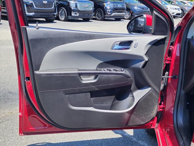 2019 Chevrolet Sonic LT Auto