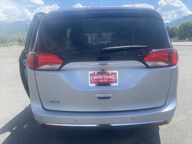 2020 Chrysler Pacifica Touring L