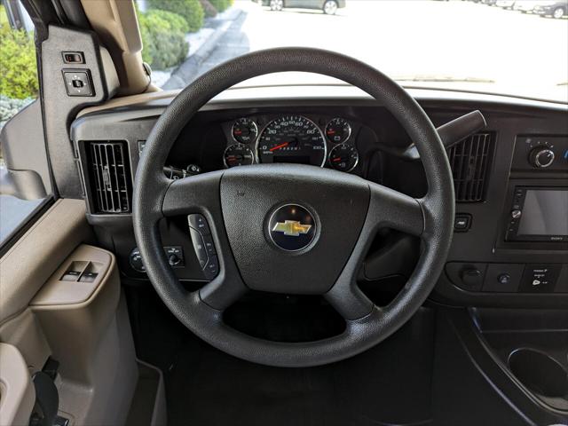 2020 Chevrolet Express Cutaway 4500 Van