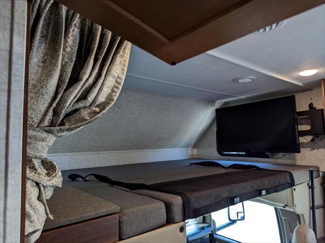 2020 Chevrolet Express Cutaway 4500 Van