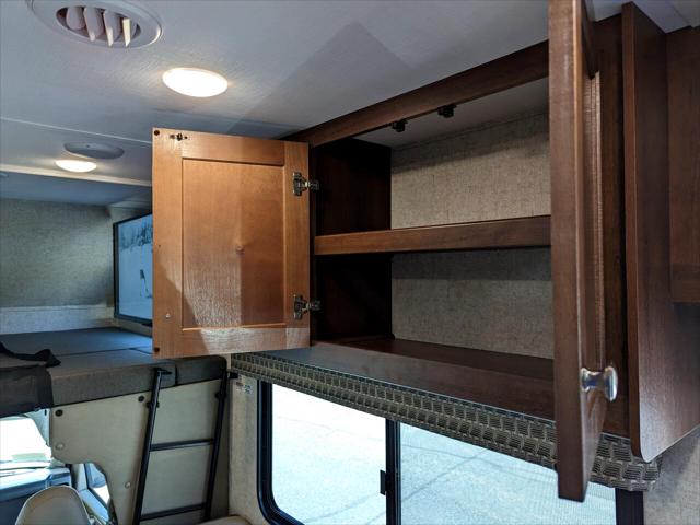 2020 Chevrolet Express Cutaway 4500 Van